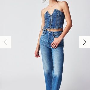 Levi's Ribcage Straight Ankle Jeans w/Button Fly